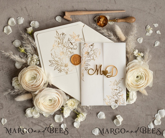 Glamour White Wedding Menu With Gold Foil, Elegant Minimalistic