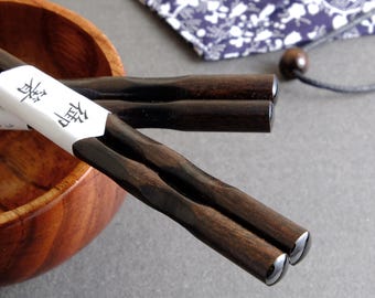 Malas houten eetstokjes – 1-2 paar met katoenen etui – donker natuurlijk hout EST8 ESbe