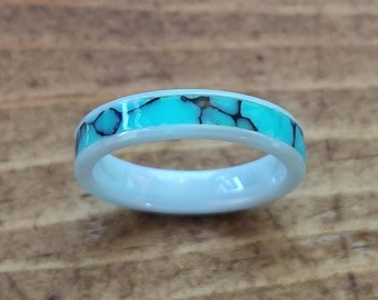 White Ceramic - Turquoise - 4mm Amazingly simple