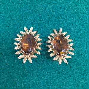 Vintage ear clips gold brown glass stone