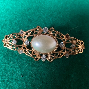 Vintage Brooch Artificial Pearl Rhinestone