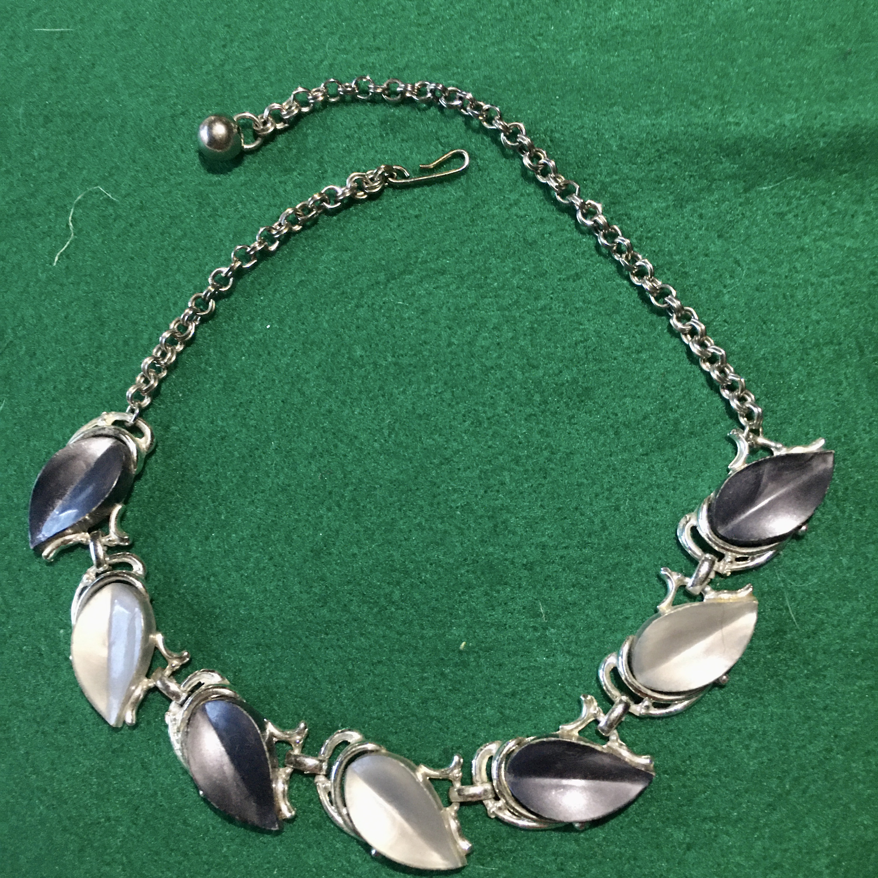 Vintage Colier Collana Foglia Termoset Grigio