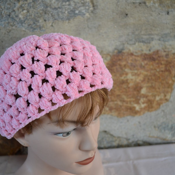 Halbmütze Mütze Käppi Hut gehäkelt aus rosa Chenille