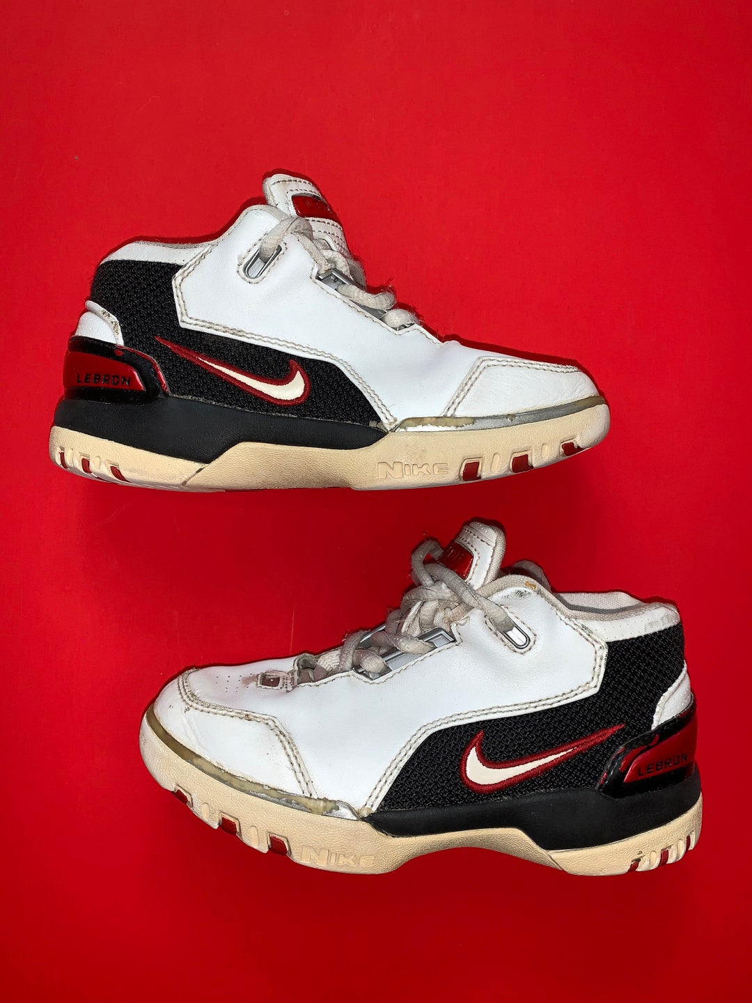 Nike Lebron OG (2003) Size 11C James Los Angeles Lakers