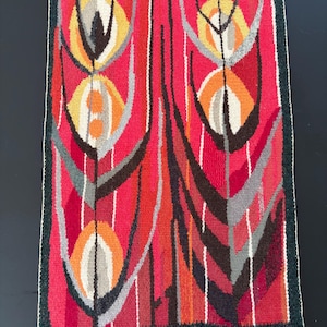 HANDWOVEN WALL HANGING / Wall decor / Handmade / Scandinavian / Wool flemish art Flower