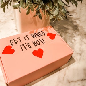 Golden Girls Lego Bricks Set w/ ALL Characters Props & image 7