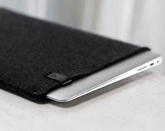 MacBook Pro 14-in, (M2 Pro or M2 Max), apple felt sleeve, macbook case, wool felt sleeve