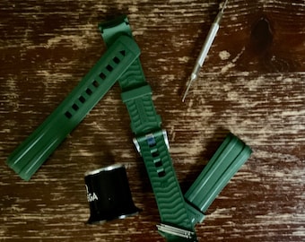 Green Rubber Watch Strap Compatible with Omega Seamaster 300 - 20mm