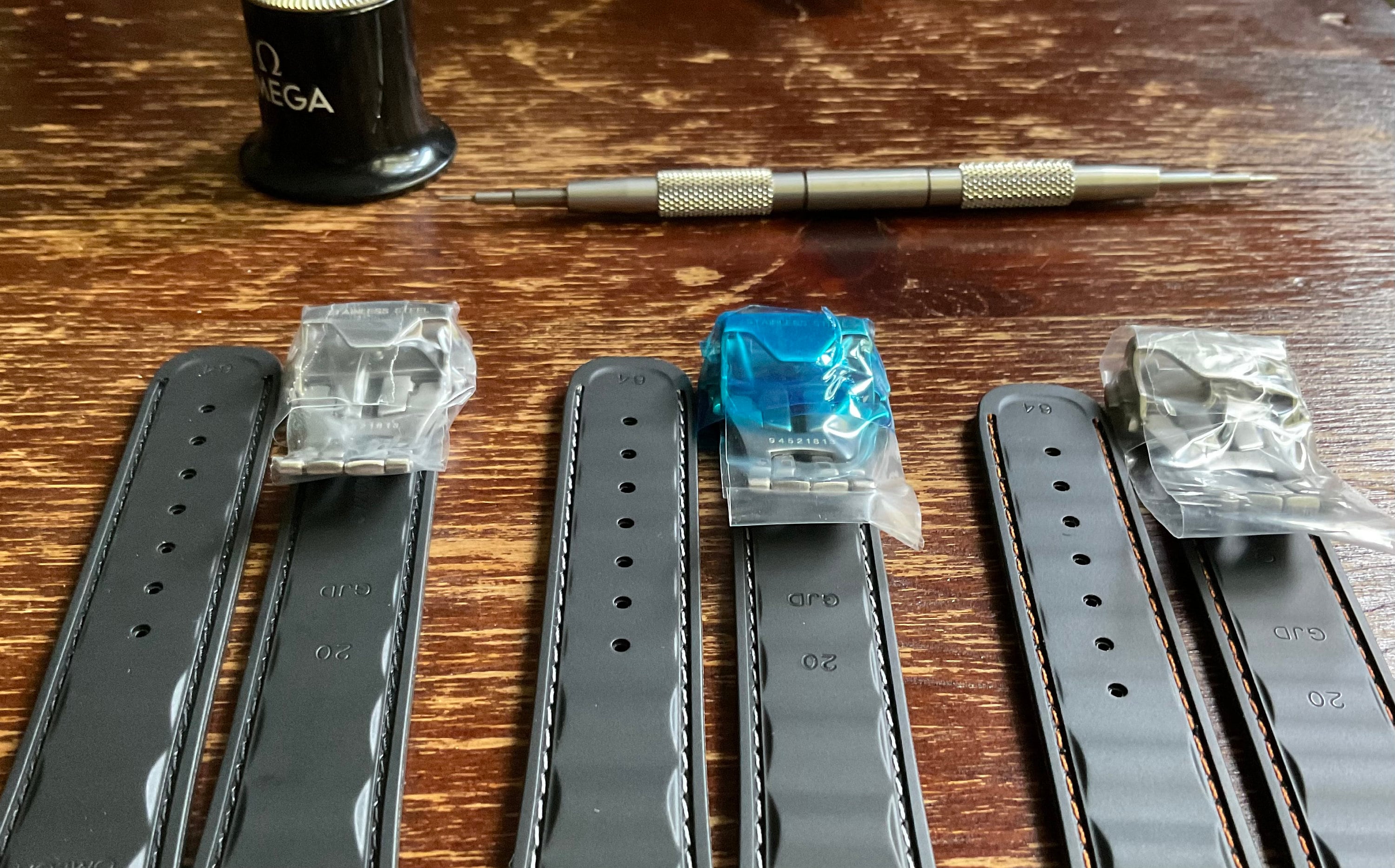 オメガ シーマスター 20mm ブラックラバーウォッチストラップ