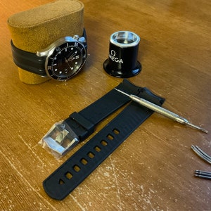 The HIGHEST Quality Strap For Omega Seamaster 300 | BLACK | FKM Vulcanised Rubber 20 mm | The Best Aftermarket Strap!