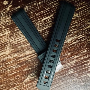 Omega Seamaster 300 Compatible Black Rubber Strap - 20mm Curved End