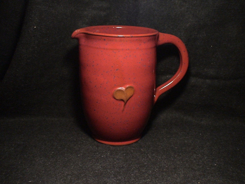 Pitcher, red with heart, hand-turned Nr148 image 1