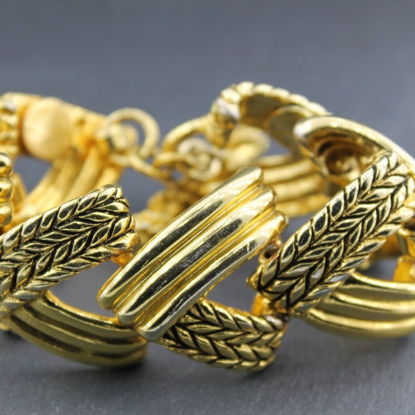 CLAIRE DEVE – Vintage 80's Chic Runway Bracelet in Golden Metal / French Designer Statement Jewelry