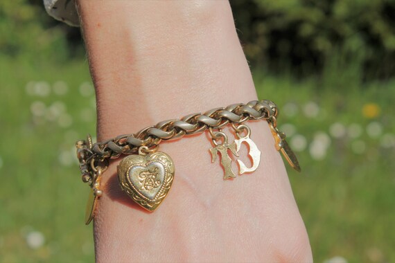 CHANTAL THOMASS – Vintage Charm Bracelet in Baroq… - image 5
