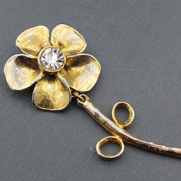 IKUO ICHIMORI – Broche à fleurs de marguerite dorée