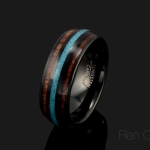 Anillo de boda de tungsteno negro con incrustaciones de madera de koa y turquesa azul. Regalo de aniversario para hombre.
