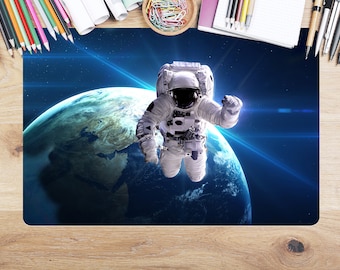 Desk pad astronaut in space | For children and adults | 2mm vinyl material | washable with a damp cloth | Made in Germany