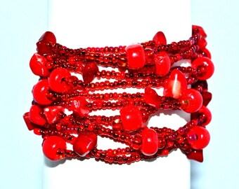 Rotes Armband aus Glasperlen/ Armband 12 Sträne/Huichol Armband