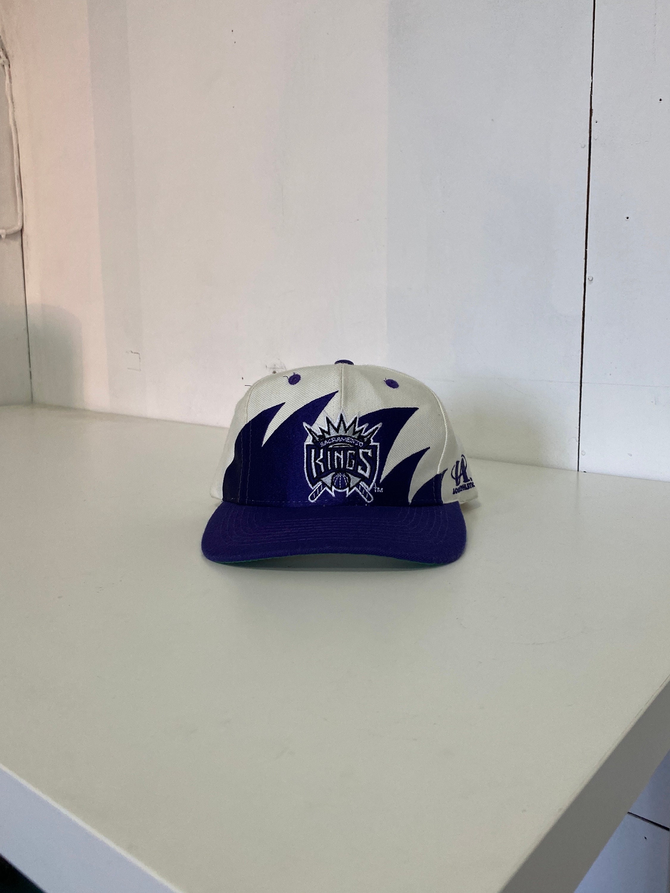 Toronto Maple Leafs Vintage Logo Athletic Sharktooth Wool Strapback Cap Hat  NWT