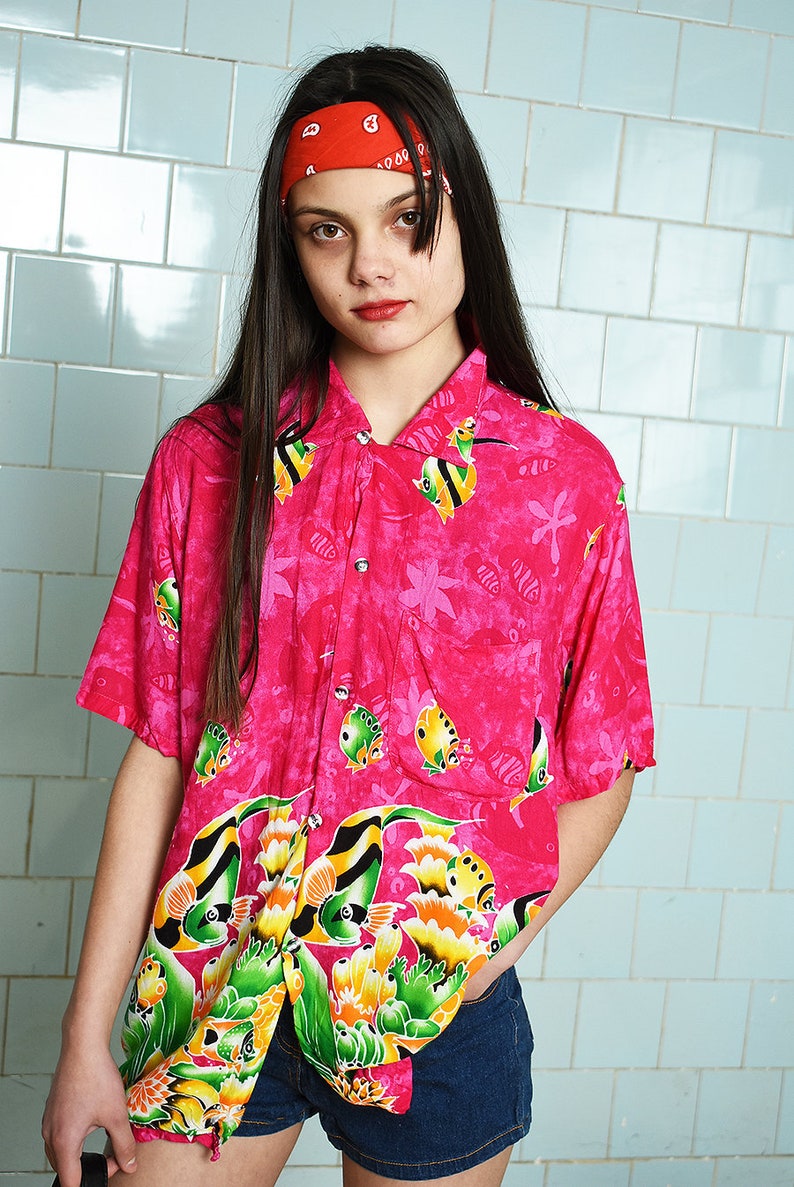 Vintage 90s retro fish print festival blouse top multicolor 1990s 1980s womens woman pattern pink vtg size S Boho shabby chic raver skater