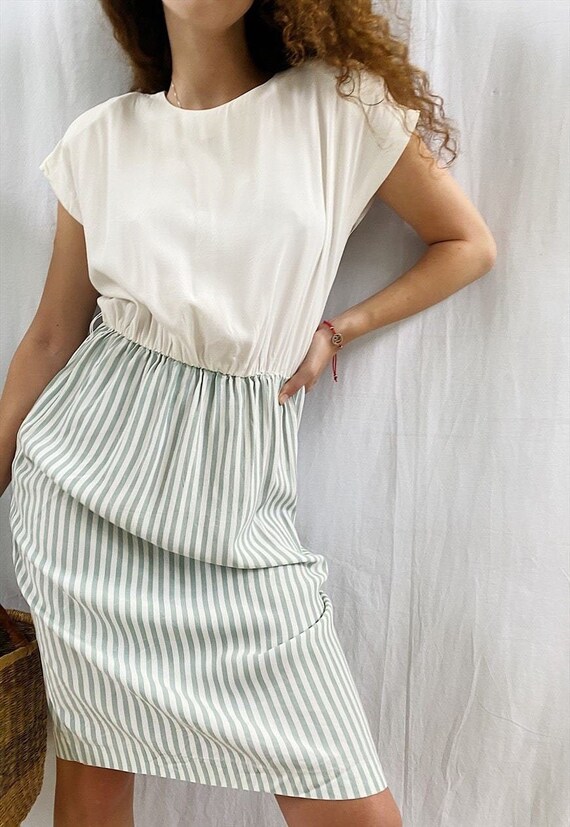 Vintage 80s Parisian Striped print Nautical midi d