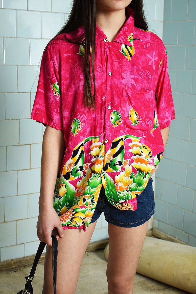 Vintage 90s retro fish print festival blouse top multicolor 1990s 1980s womens woman pattern pink vtg size S Boho shabby chic raver skater