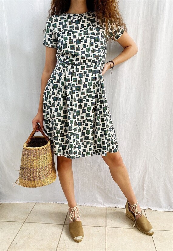 Vintage 80s Luxe Parisian chic Paisley print midi