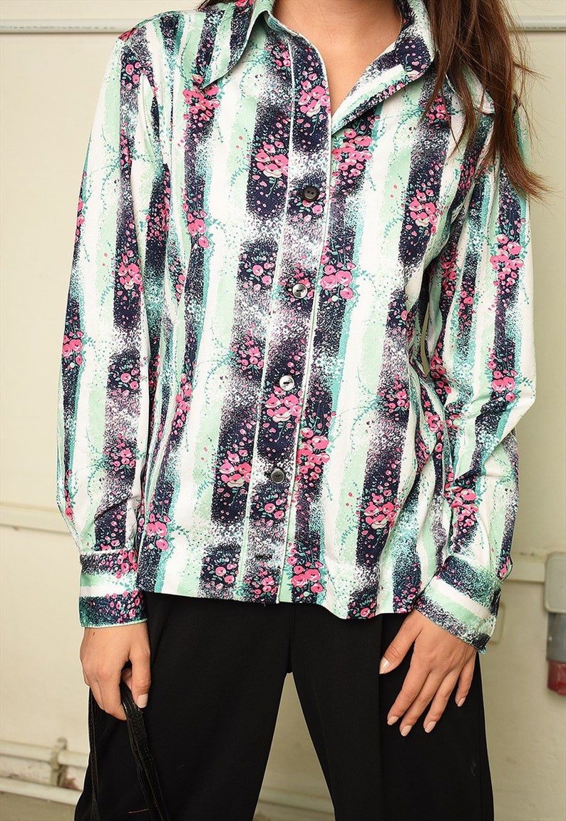 Vintage 70s retro Mod floral print shirt top