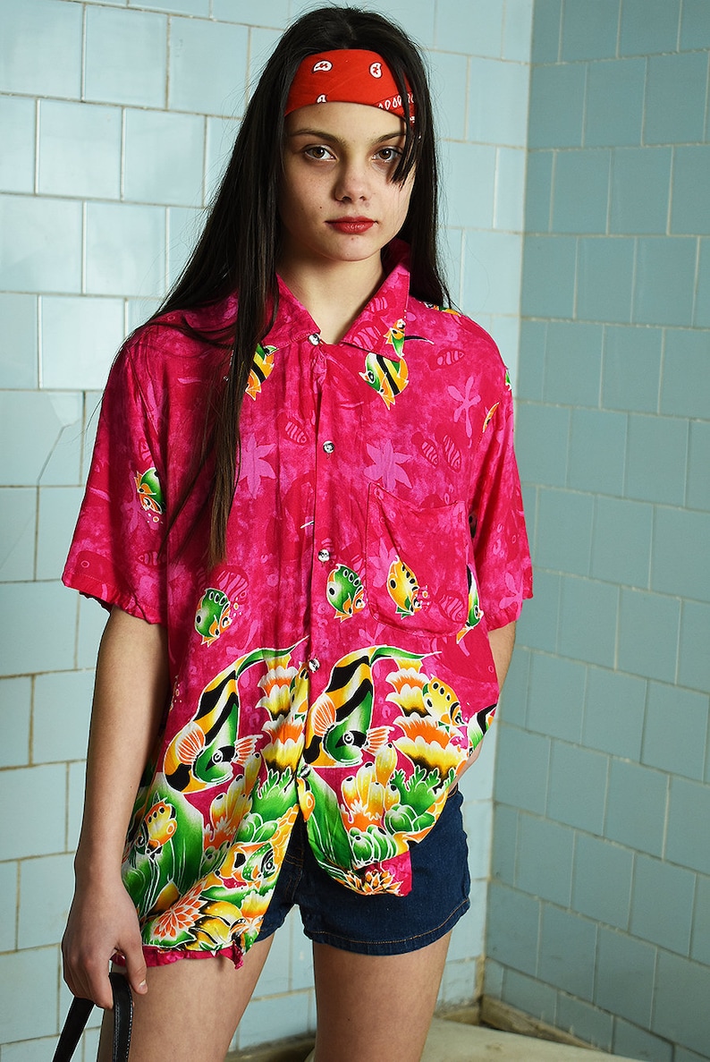 Vintage 90s retro fish print festival blouse top multicolor 1990s 1980s womens woman pattern pink vtg size S Boho shabby chic raver skater