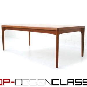 as new, Henning Kjaernulf for Vejle Møbelfabrik, Danish Mid-Century Teak Coffee Table, Denmark 1960, 1a restored, no signs of wear