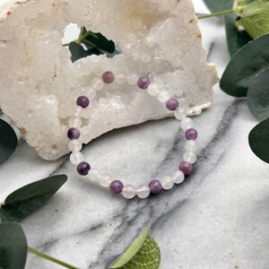 White Agate & Lepidolite Beaded Bracelet - Handmade Gemstone Jewelry