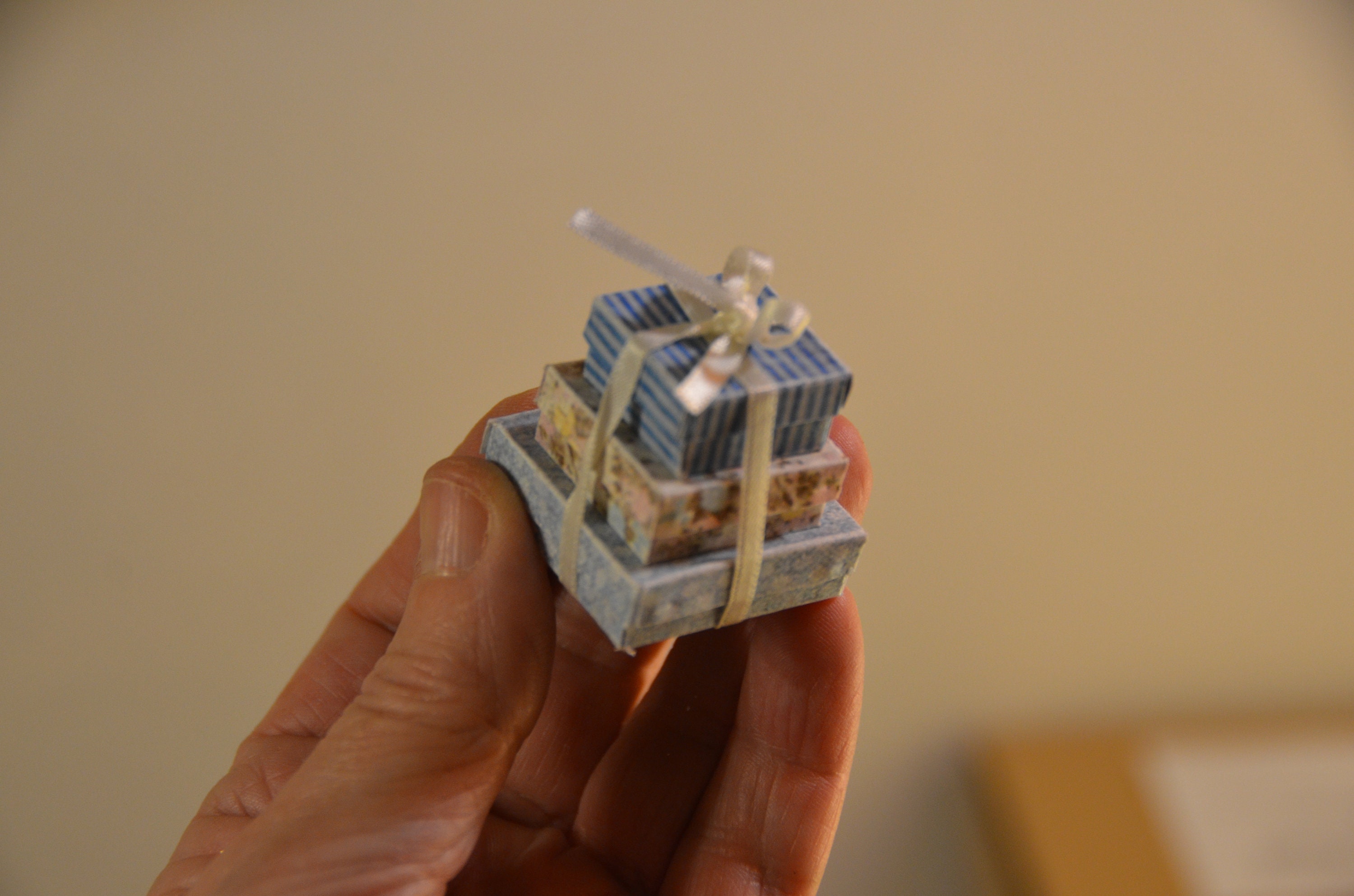 Miniatur-Briefkasten Aus Messing Für Puppenhäuser Im Maßstab 1:12 – Detailverliebtes Zubehör
