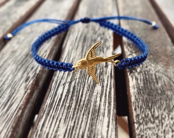 Hand-knotted bracelet with spacer “little bird” gold