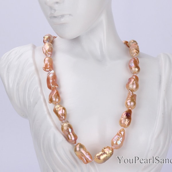 Perla | Handcrafted pearl-pink ceramic necklace