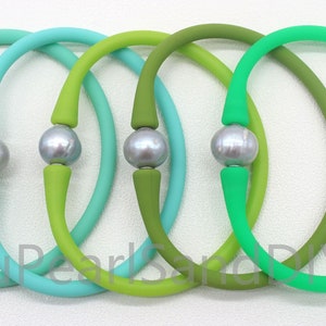 10 PCS-39 Colors Silicone Rubber Stretch Bracelet,Minimalist /Sport Gifts,10-11mm White/Gray Pearls,Waterproof Bracelet,Bracelet Gift-W010