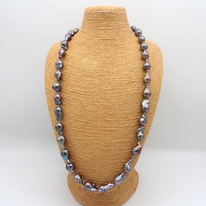 Collar de perlas negras de pavo real de alta calidad, hecho a mano, de 15-17 x 18-25 mm, collar de perlas bola de fuego naturales, collar de perlas barrocas grandes, regalo para ella.