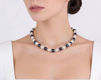 Natural White Freshwater Pearl &black Pearl Necklace  display picture 1