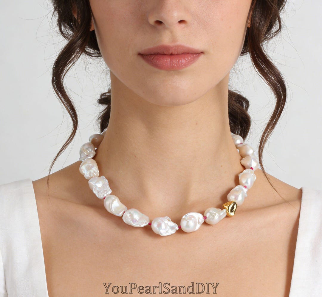 16-18x20-23mm Natural White Baroque Pearls,hand-knotted Pink