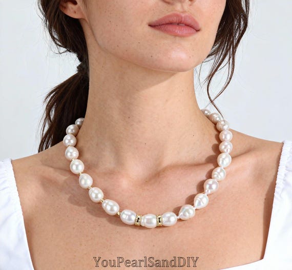 11-12x11-15mm Natural White Freshwater Baroque Pearls Necklace