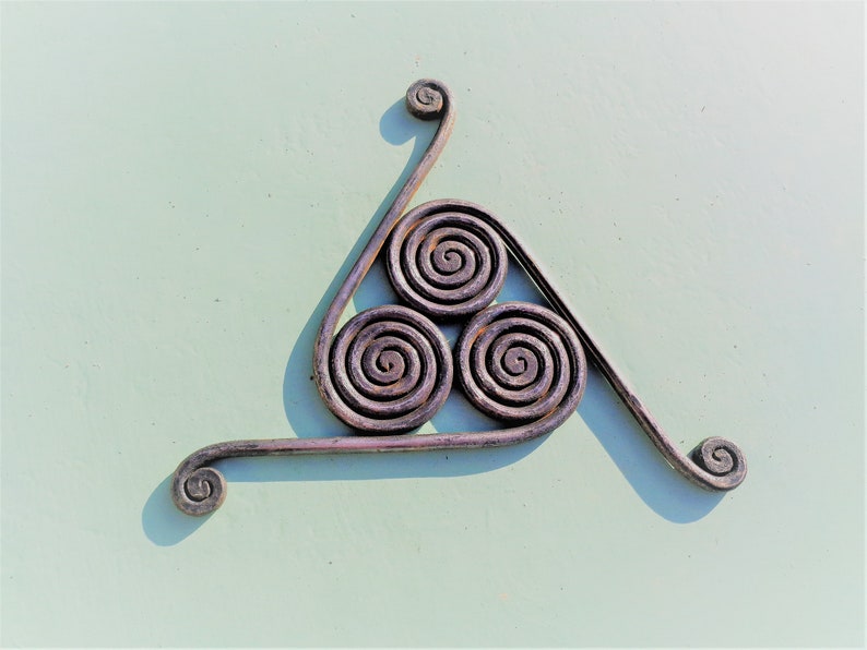Table Decoration In Wrought Iron Metal Trivet Etsy