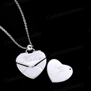 Collar con mensaje secreto grabado en forma de sobre / Colgante con medallón de corazón Collar para mamá / Delicado colgante de plata esterlina TE AMO Regalos para ella