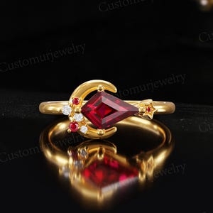 Vintage oost-west vlieger verlovingsring met robijn, maan- en sterrencluster ring met moissanite en robijn, unieke geelgouden trouwring, ring voor vrouwen