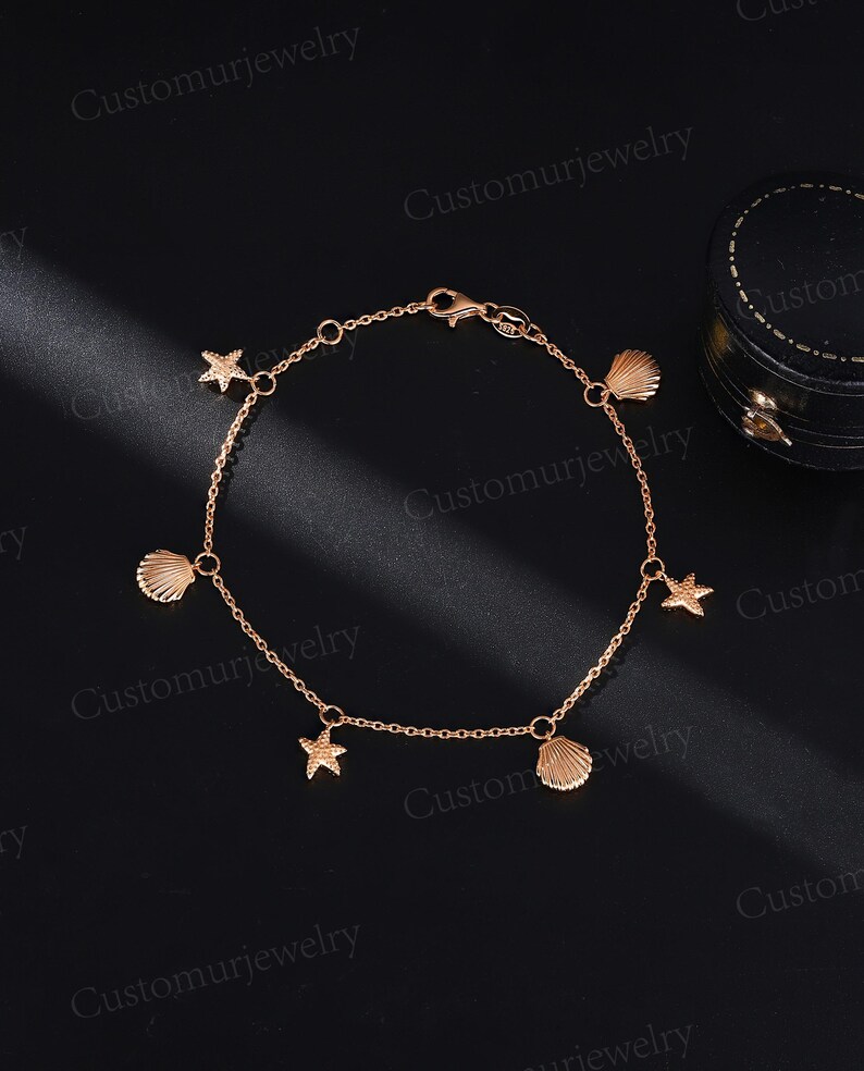 Ocean Charm Bracelet with Seashell & Starfish, Beach Theme Dainty Chain Bracelet, Gold Plated Bracelet, Summer Jewelry, Gifts for Her