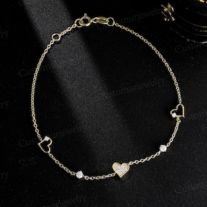 Handgefertigtes Herz Design Alltagsarmband, Moissanite Armband, Benutzerdefinierte Birthstone Armband, Gelbgold Kettenarmband, Geschenk für Sie