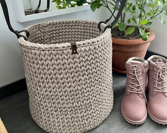 XL basket, crocheted basket, crochet basket, toy storage basket, leather handles, home accessory, children's room decoration, toy storage basket