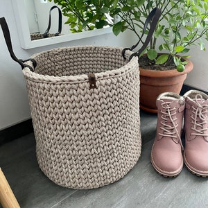 XL basket, crocheted basket, crochet basket, toy storage basket, leather handles, home accessory, children's room decoration, toy storage basket