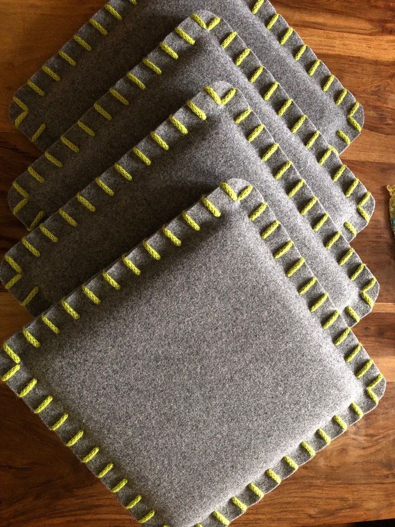 Chair cushion made of wool felt in light gray image 5