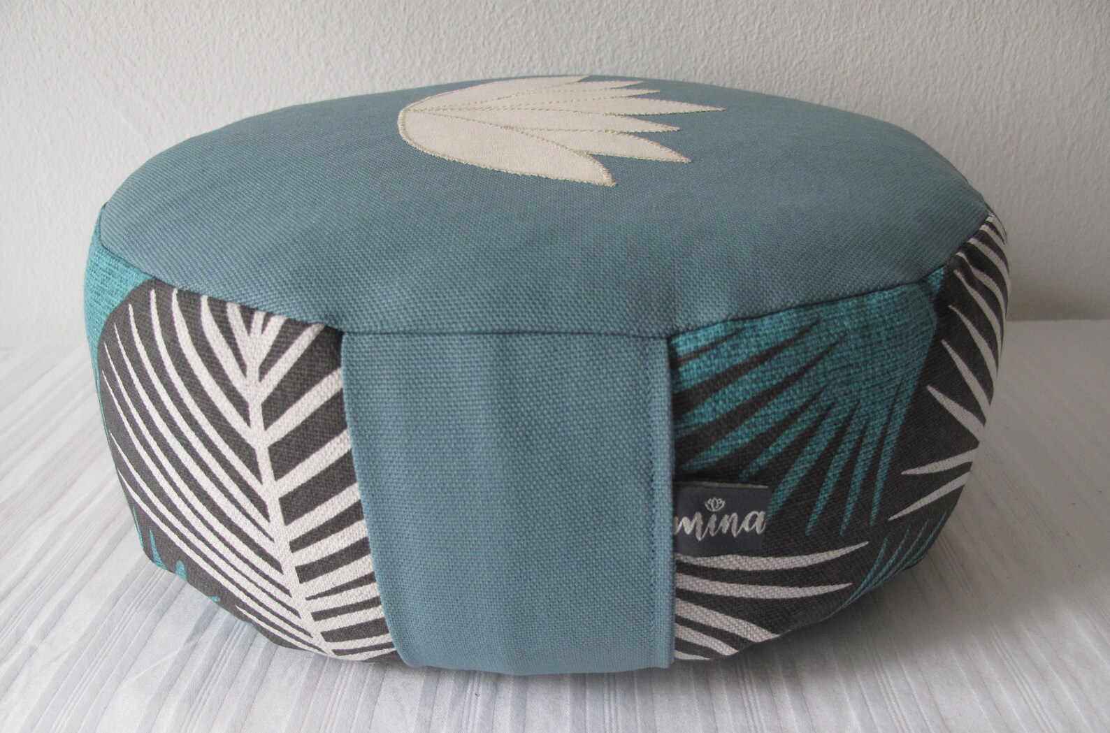 Yoga pillows/ meditation pillows with embroidered lotus Etsy