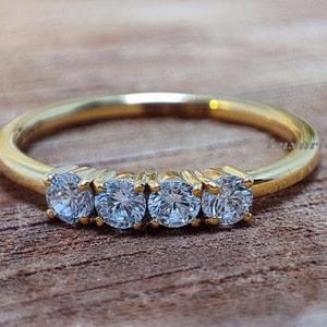 Anel de Noivado com Quatro Pedras de Moissanita, 1,20 ct, Corte Redondo, Moissanita Quase Branca, Anel de Noivado Deslumbrante com Diamantes, Anel de Casamento, Presente de Aniversário
