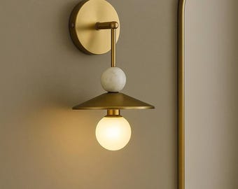 Sänglampa med frostat glasklot, marmorkula och mässingsskärm, modern sovrumsvägglampa